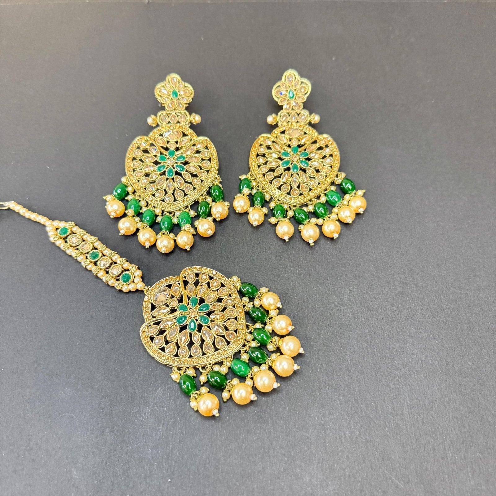Indian Kundan Earring Tikka Set Gold-Plated Bridal Jewelry Green Stones Pearls